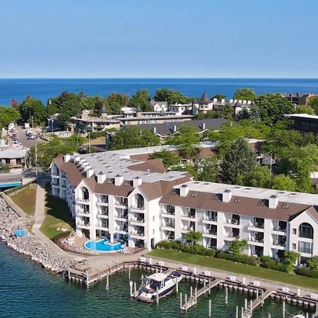 359 Edgewater Inn Charlevoix Eksteriør billede