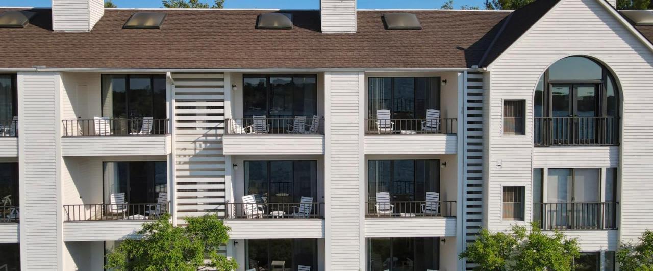 359 Edgewater Inn Charlevoix Eksteriør billede
